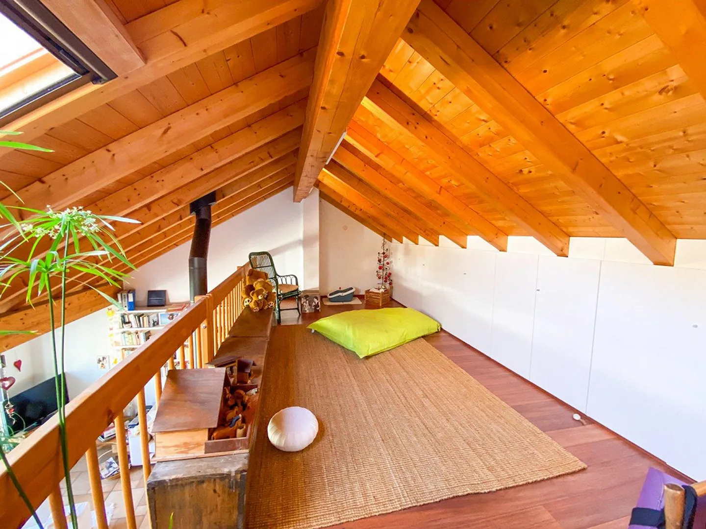 Single-family house completely renovated, 5.5 rooms with garden and parking spaces - Photo 7 of 13