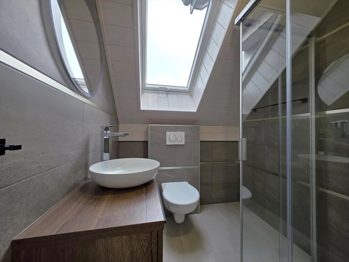 4.5 Room Apartment in Oron-la-Ville - Photo 3 of 9