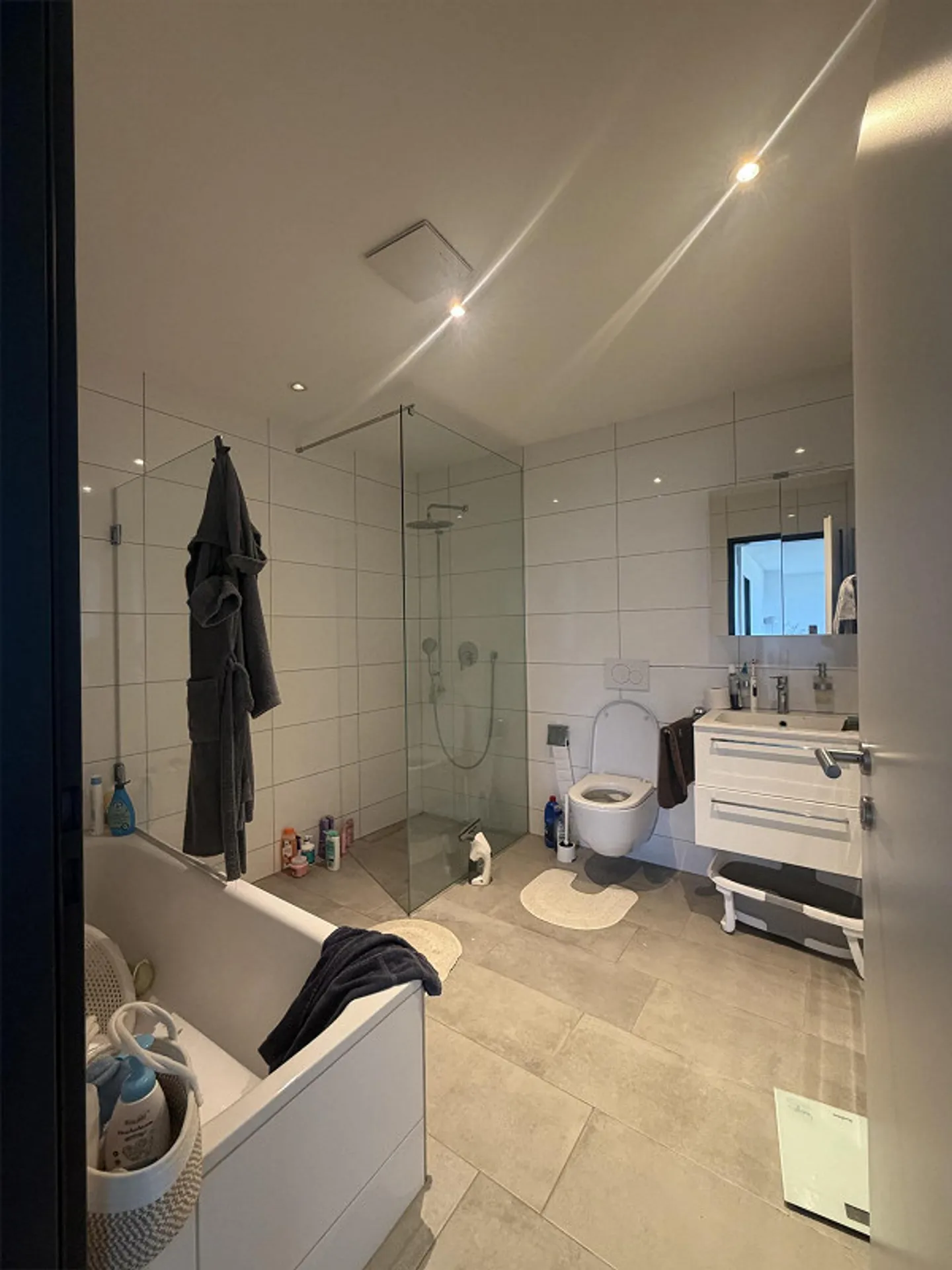 Modernes Apartment mit Bergsicht - Foto 4 von 6