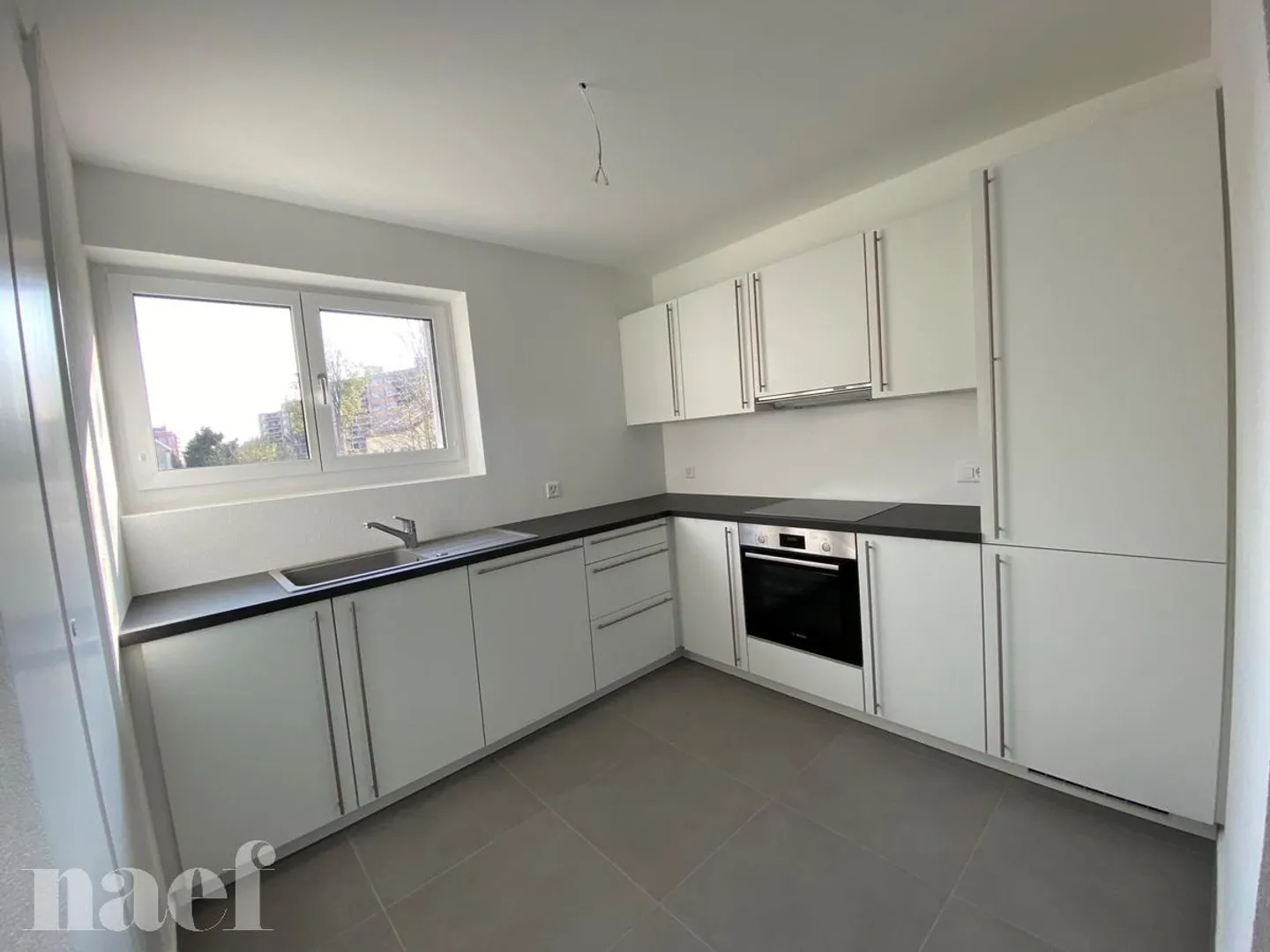 Appartamento - Foto 2 di 10