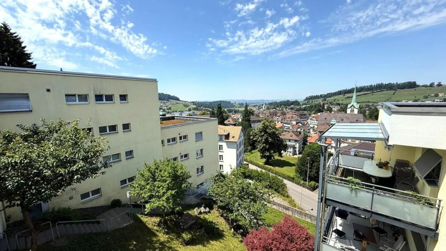 4 Zimmer Wohnung mit Aussicht - Foto 1 von 6