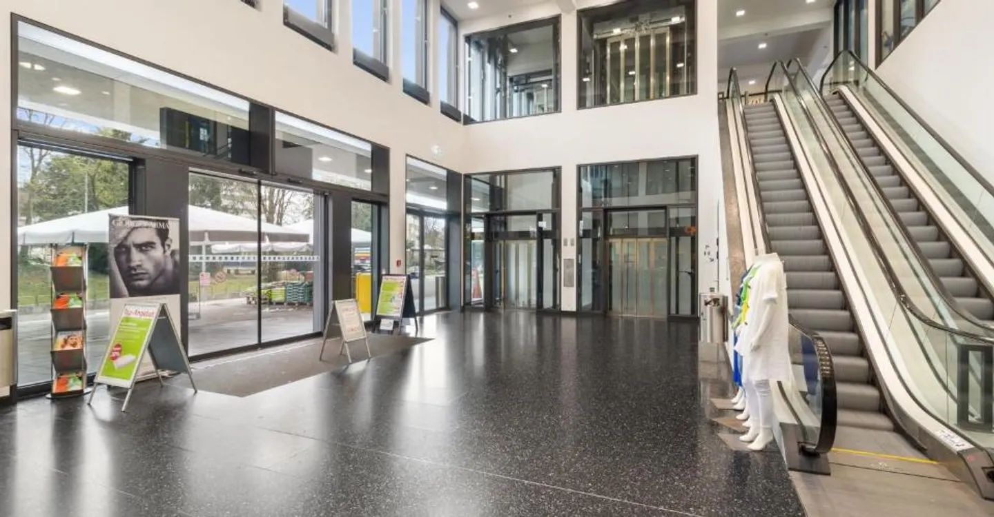 Spazio commerciale in posizione centrale a Möwe Wetzikon in affitto! - Foto 3 di 8