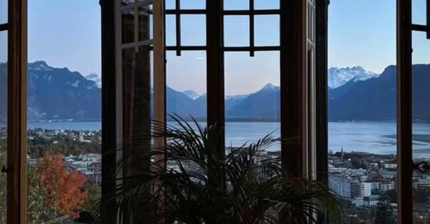 Appartamento 3.5 p. a Corseaux con vista panoramica sul Lago di Ginevra - Foto 3 di 6