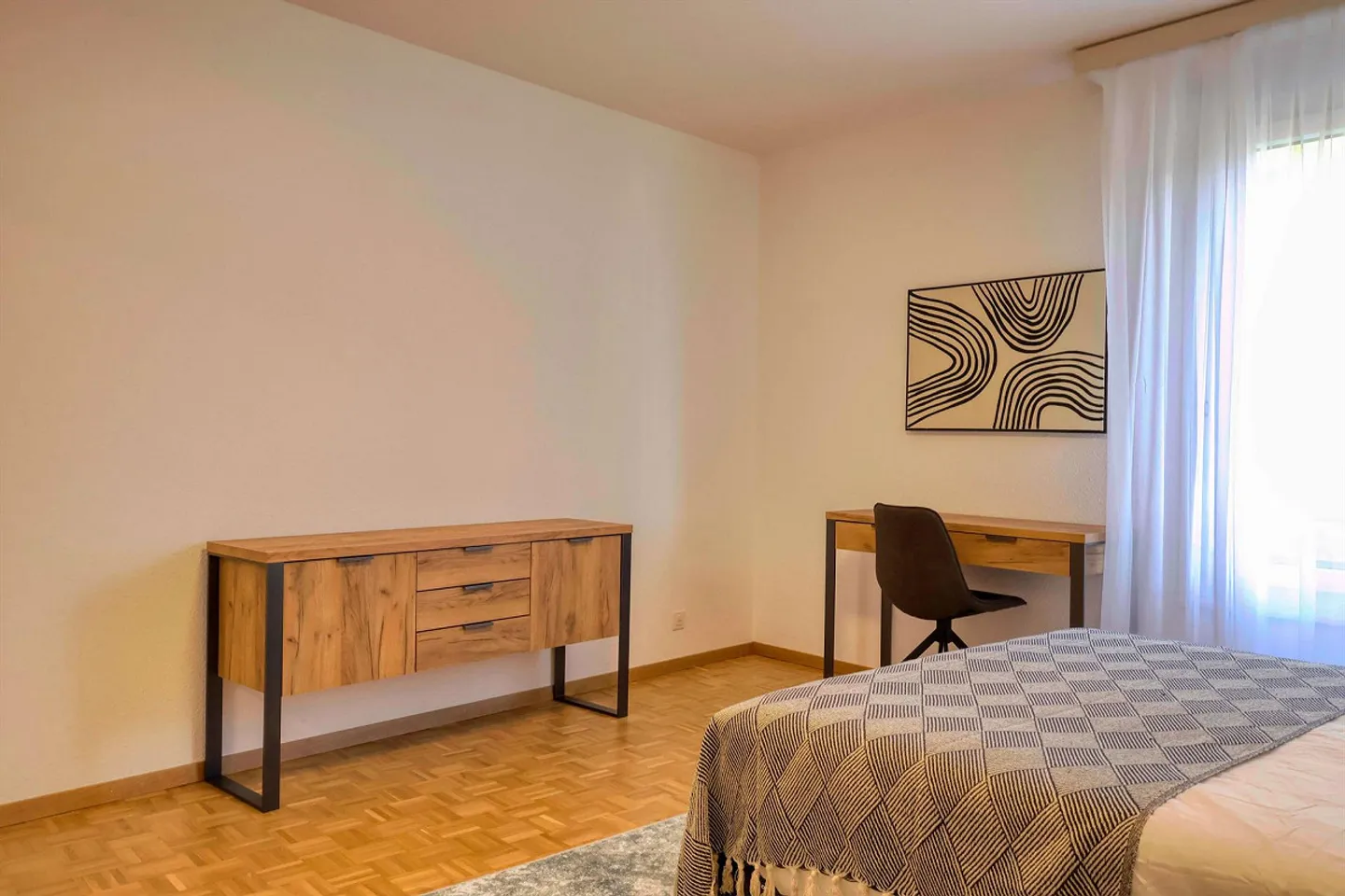 Coliving Comfort and Community in the Heart of Geneva - Photo 7 of 18
