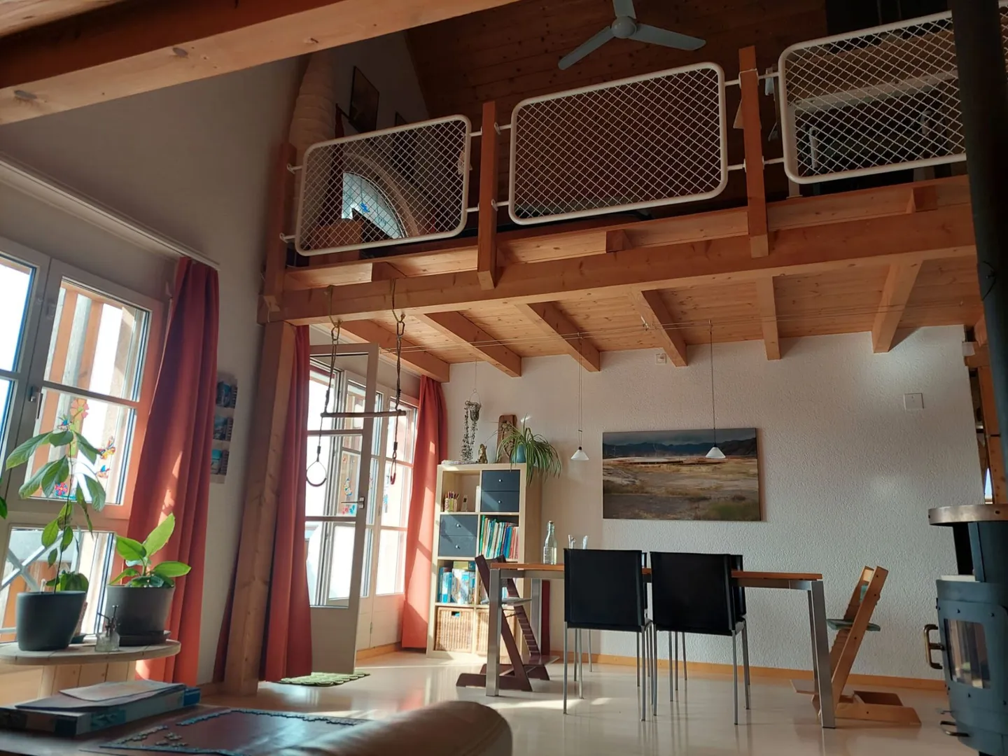 Charmante Dachwohnung mit Balkon - Foto 3 von 11