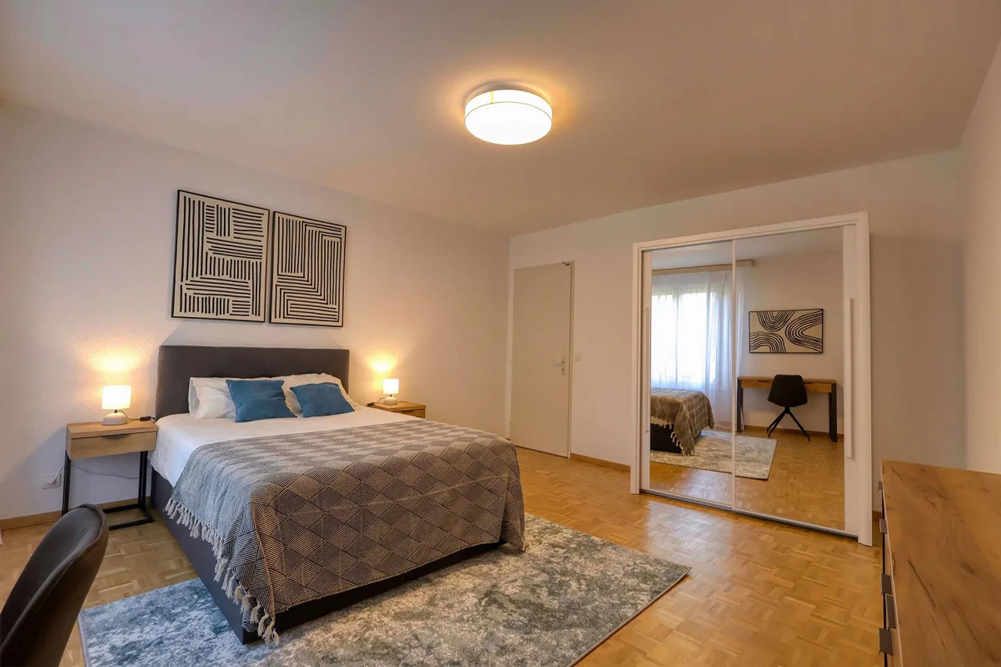 Coliving Comfort and Community in the Heart of Geneva - Photo 5 of 18