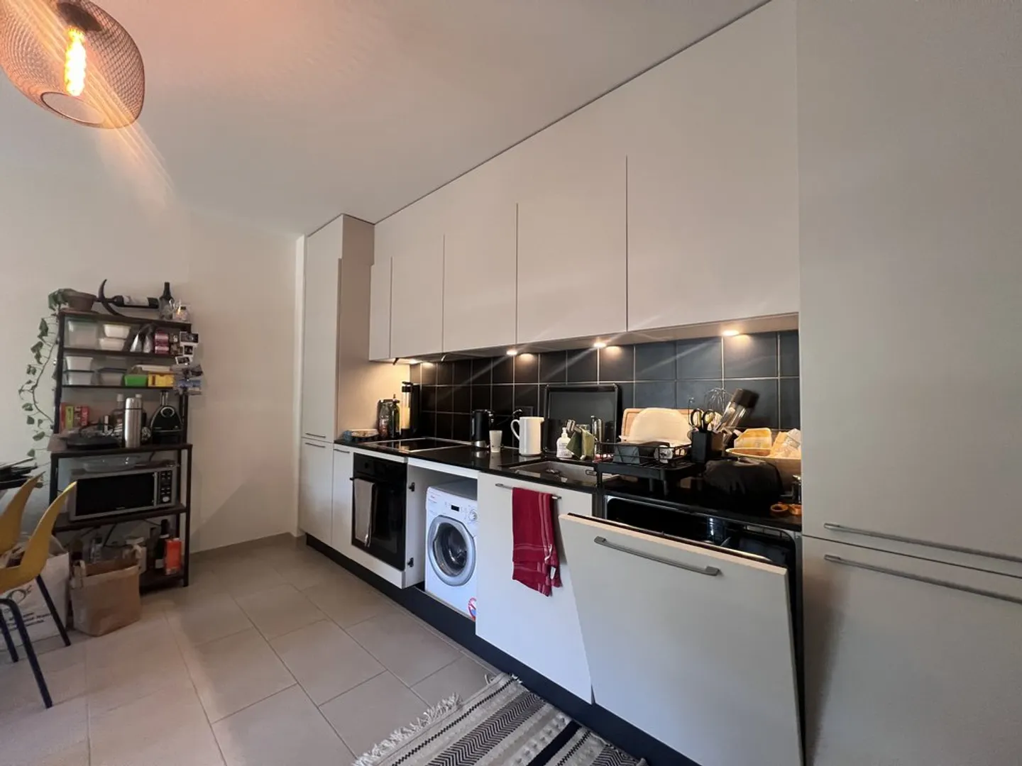Appartement spacieux 2.5 pièces - Photo 2 sur 7