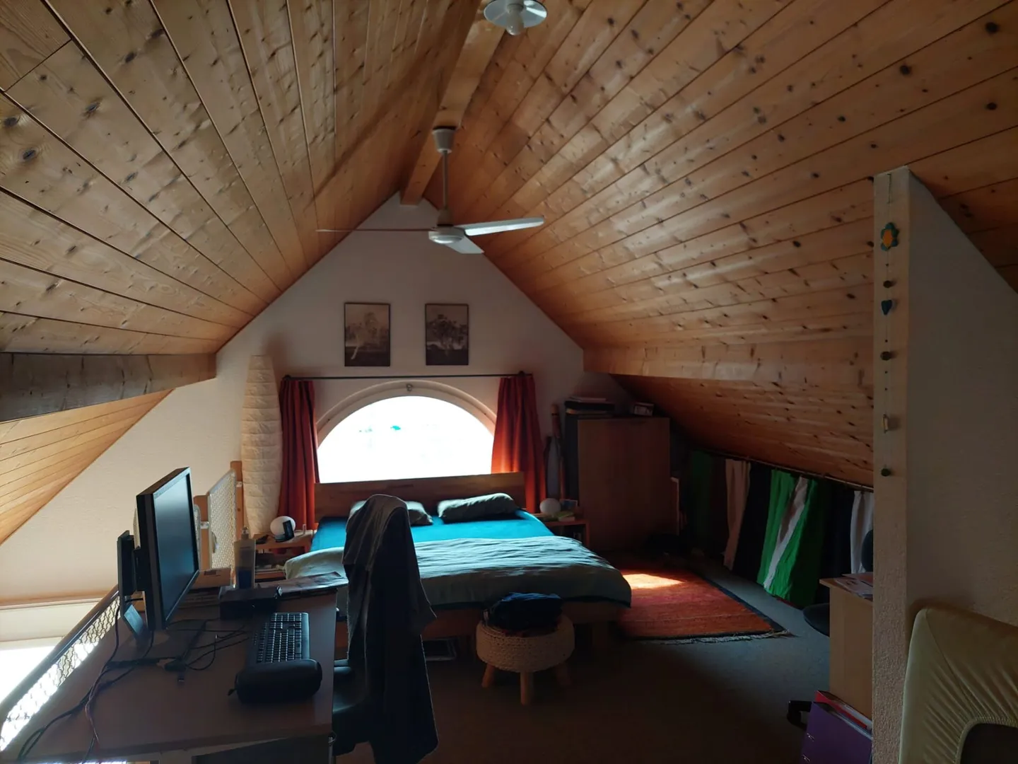 Charmante Dachwohnung mit Balkon - Foto 7 von 11