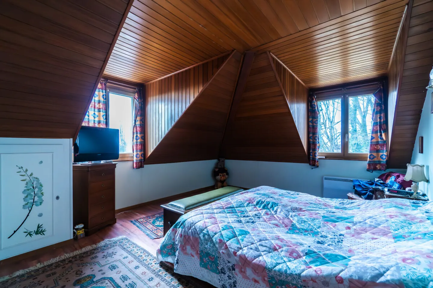 Family home with exceptional garden - Photo 8 of 10