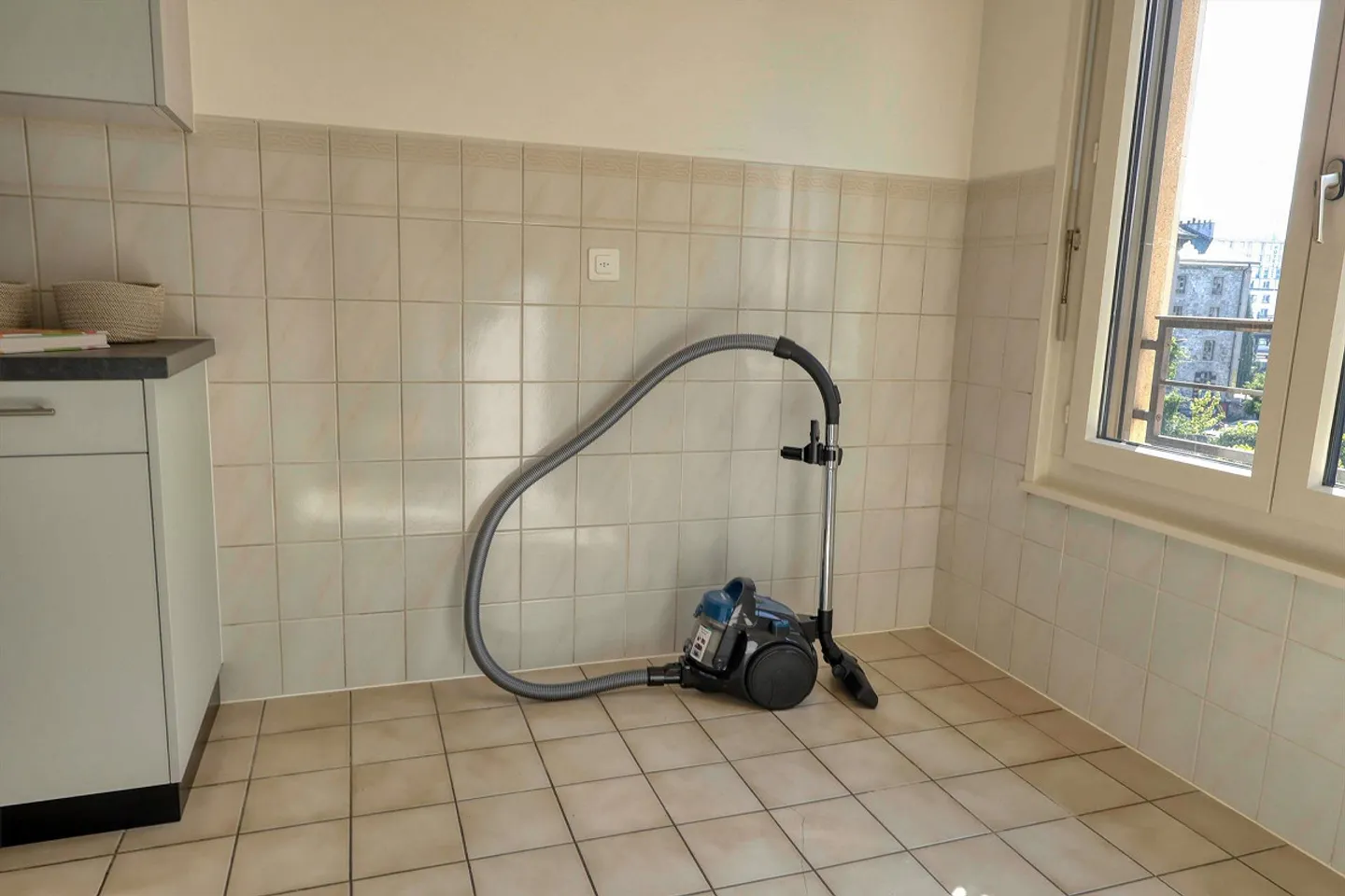Coliving Comfort and Community in the Heart of Geneva - Photo 15 of 18