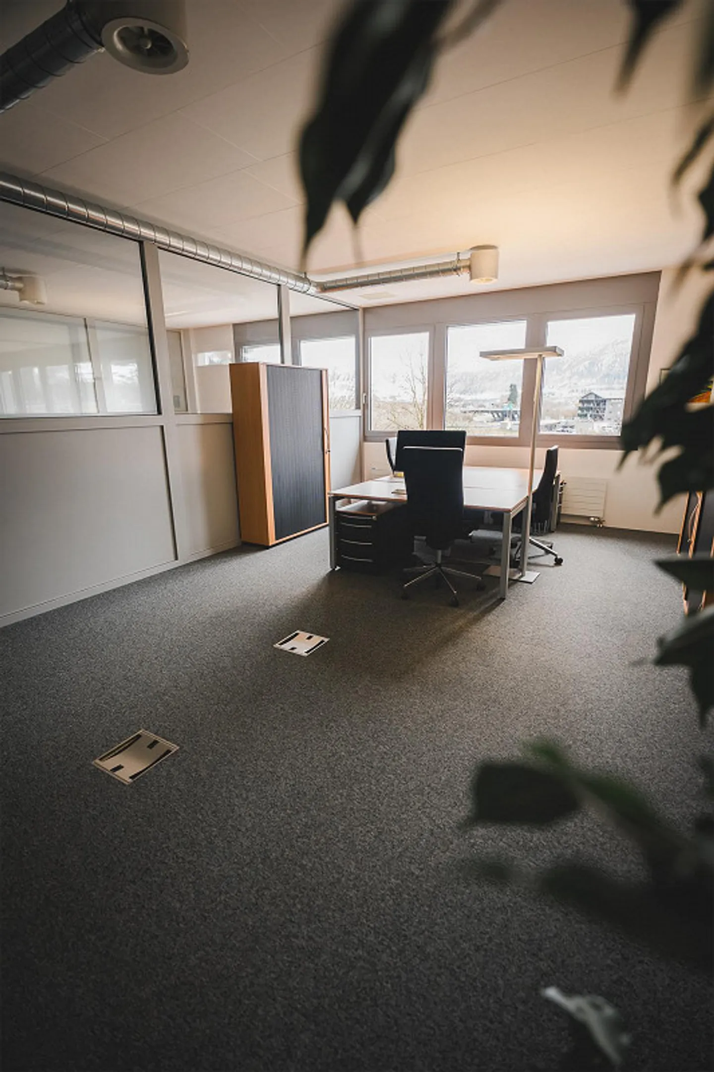 Spazio ufficio di 32 m² a Brunnen in affitto - Foto 2 di 8