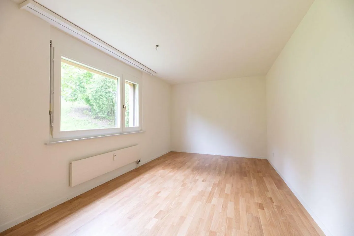 SCHÖNE Wohnung mit Sitzplatz - Foto 4 von 8
