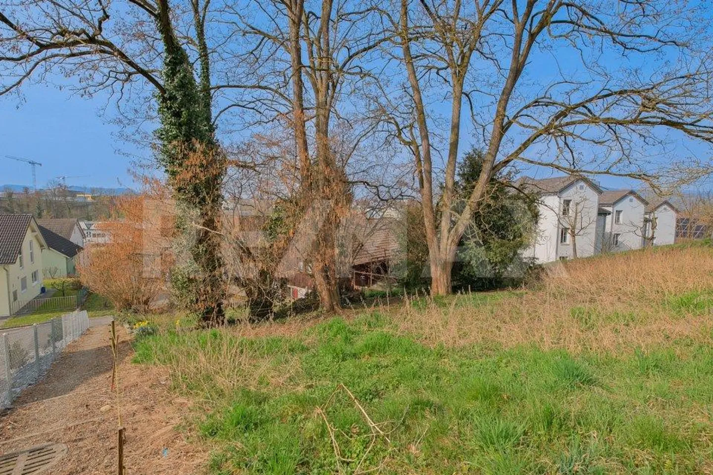 Zweifamilienhaus mit Baulandreserve - Foto 10 von 13