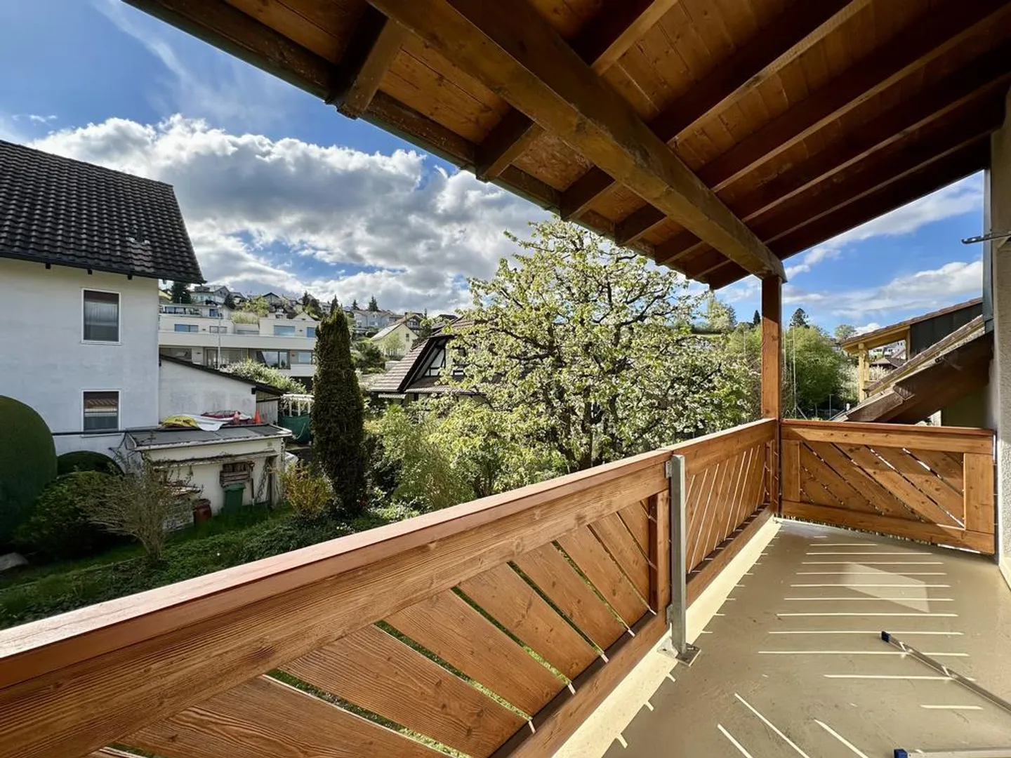Well-maintained single-family house with garden paradise, ideal for families - Photo 10 of 12