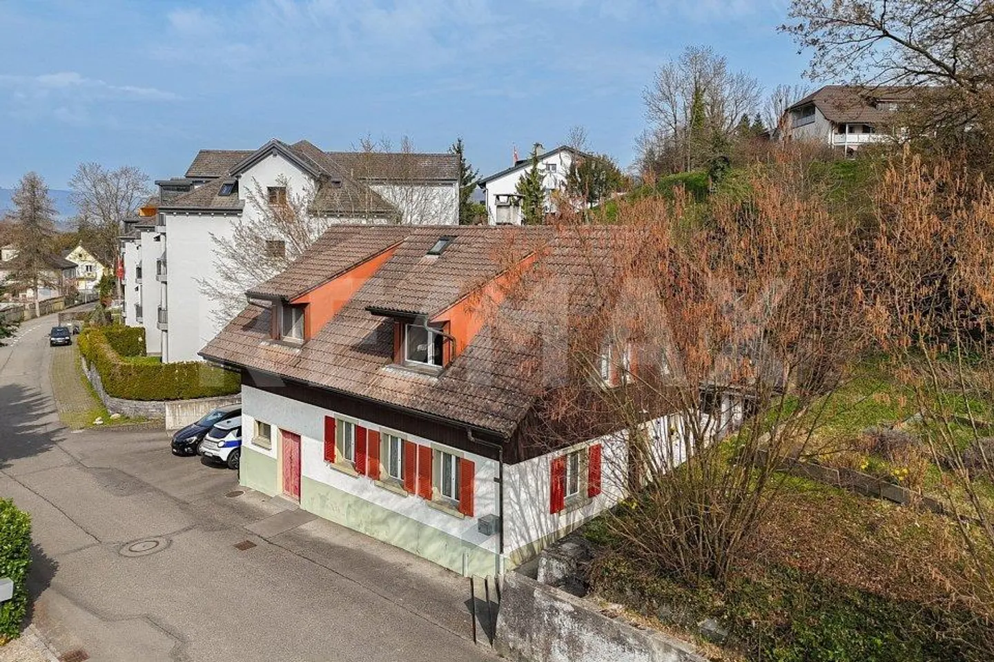 Zweifamilienhaus mit Baulandreserve - Foto 12 von 13