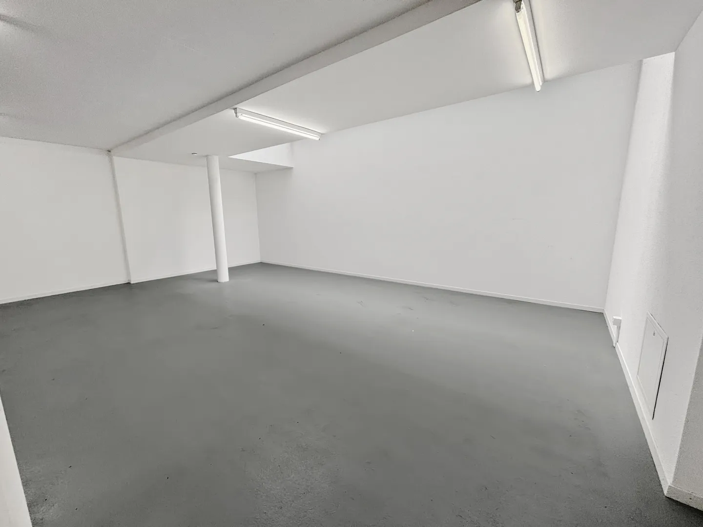 Spazio commerciale versatile a Ittigen - Foto 4 di 10