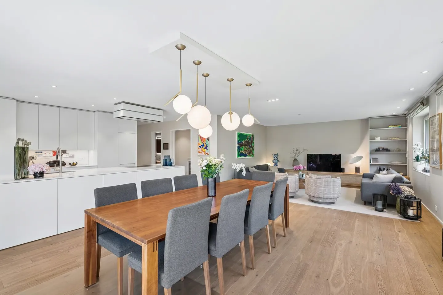 Exclusive 6.5 room garden apartment with high end finishes and private sauna - Photo 5 of 44