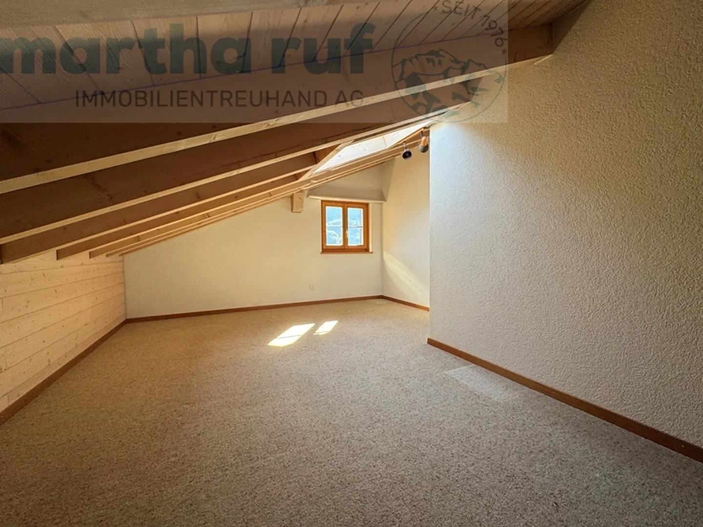Appartement en penthouse spacieux de 3,5 pièces avec galerie - Photo 6 sur 13