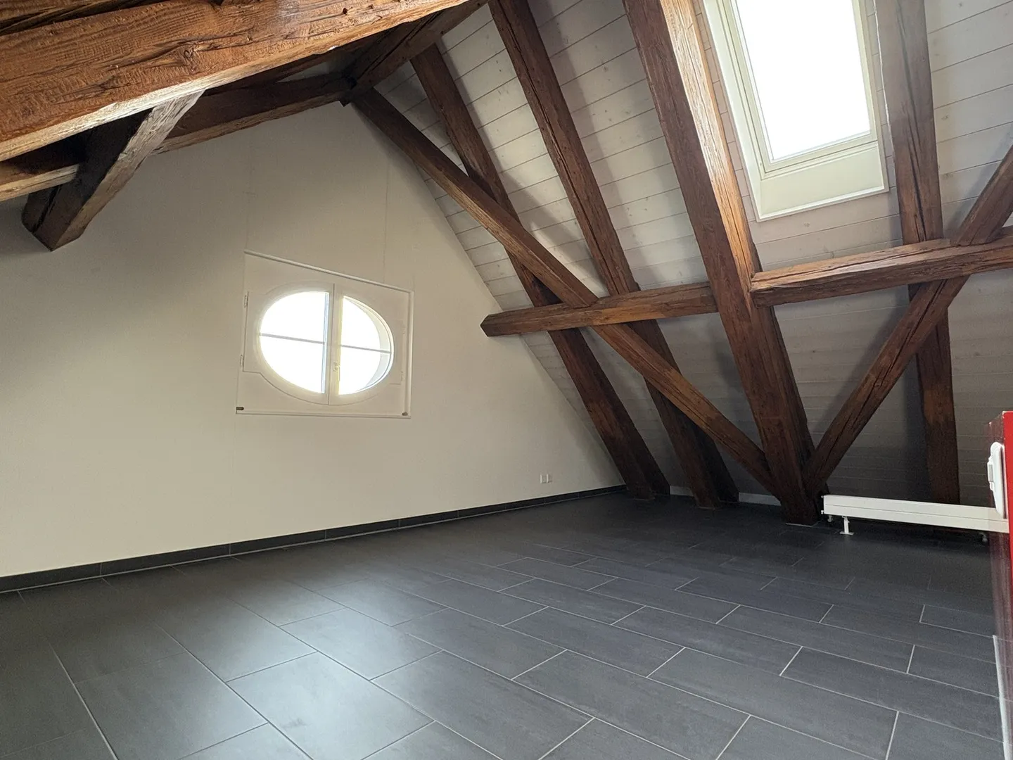 Incantevole appartamento mansardato di 3 stanze in una storica casa patrizia - Foto 9 di 10