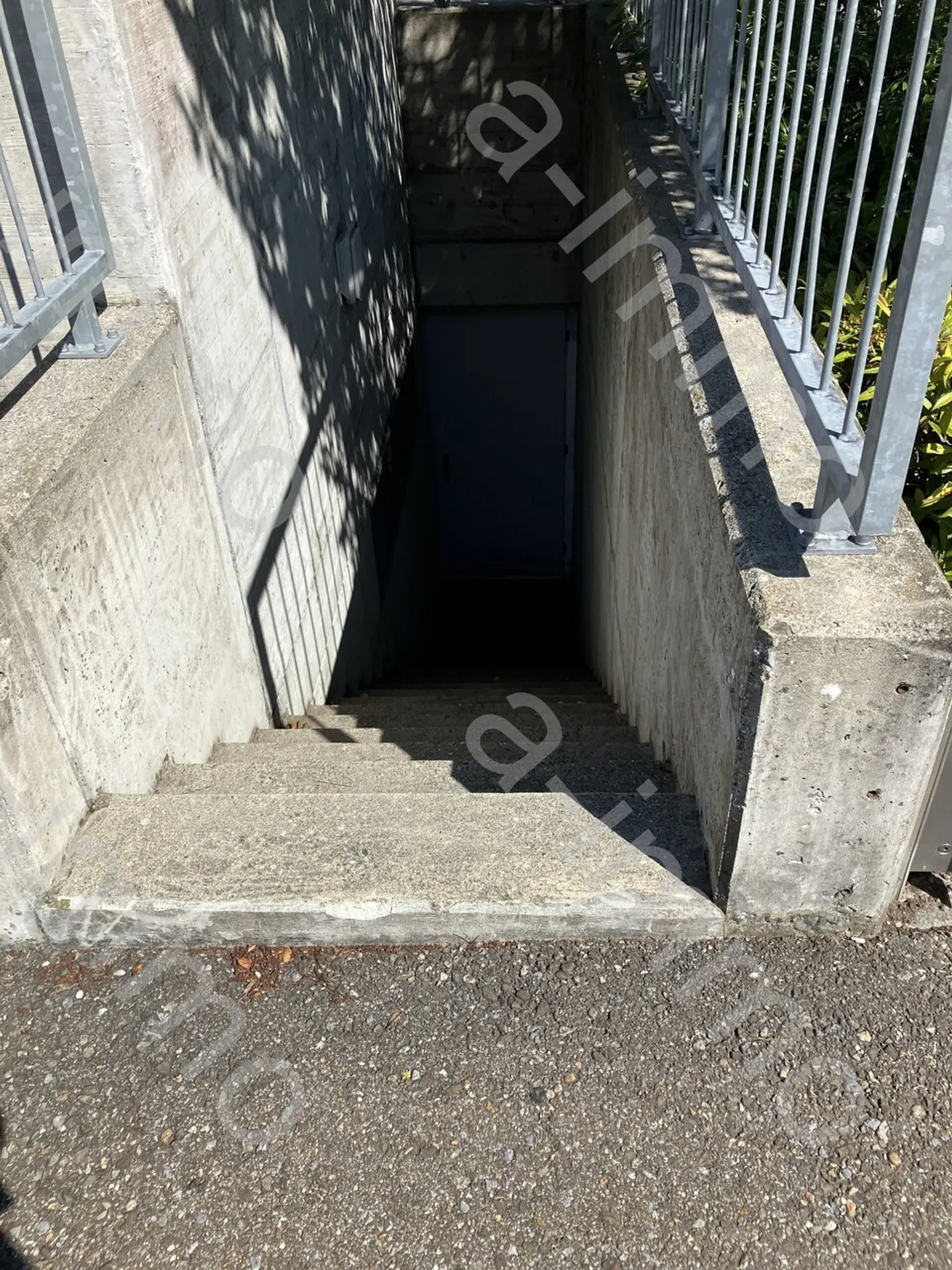Kompakter Garagenparkplatz in Reinach - Foto 4 von 6