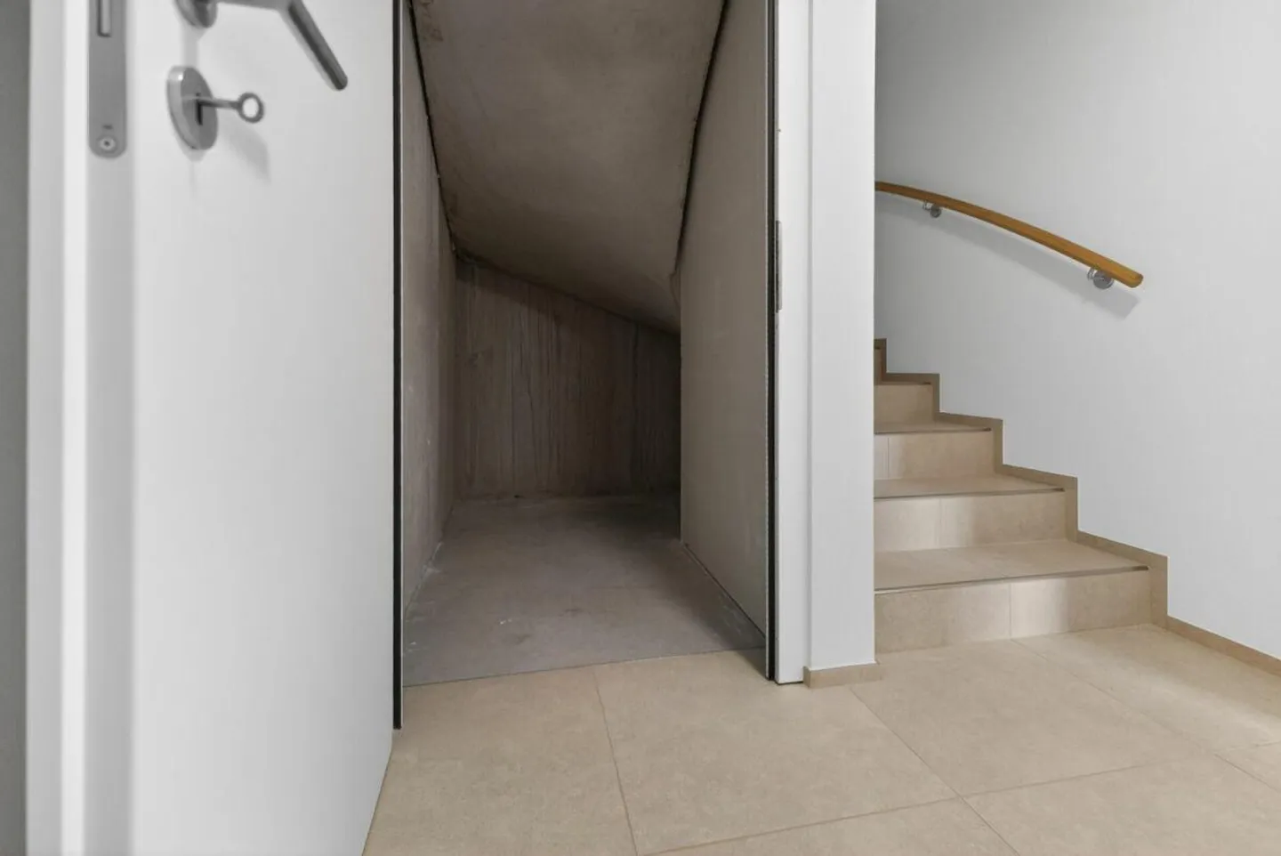 Modern 5.5-room single-family house with flexible 2.5-room apartment - Photo 23 of 30