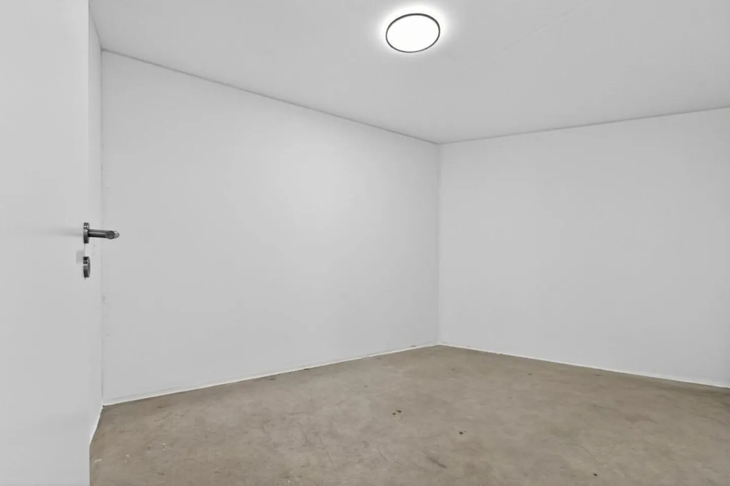 Modern 5.5-room single-family house with flexible 2.5-room apartment - Photo 24 of 30