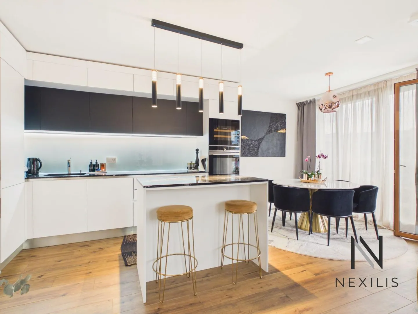 3.5 Room Apartment with Balcony - Lausanne - Photo 1 of 13
