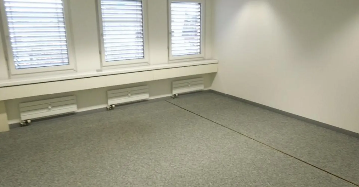 Your Successful Start Begins Here - 3 Net Rent Waived! - Photo 4 of 5