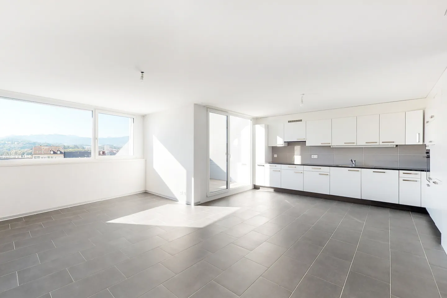 Magnificent duplex apartment in Fribourg! - Photo 1 of 11