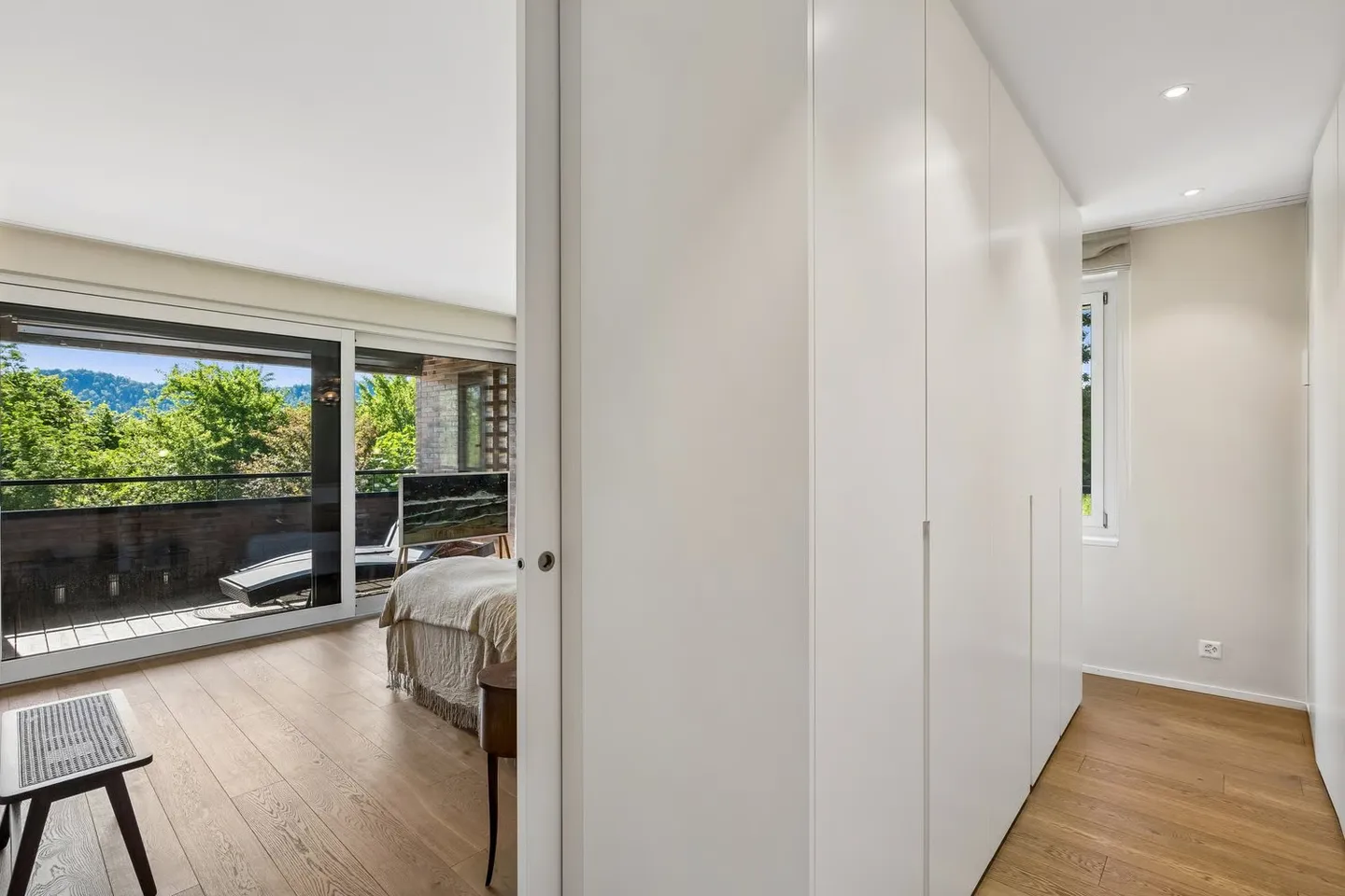 Exclusive 6.5 room garden apartment with high end finishes and private sauna - Photo 26 of 44