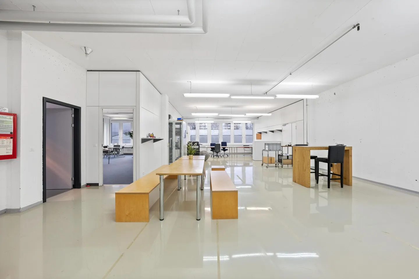 Ideale per ufficio, studio, laboratorio - spazi commerciali di 338 m² - Foto 1 di 11