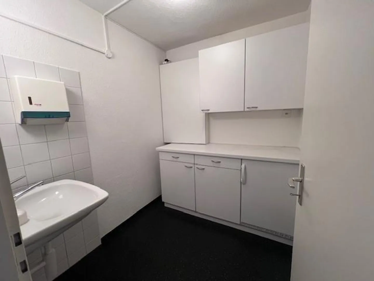 Spacious office space in a central location in Kreuzlingen - Photo 6 of 6