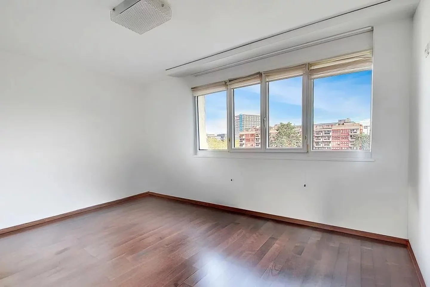 Luxury Duplex Apartment in Geneva - Photo 7 of 15