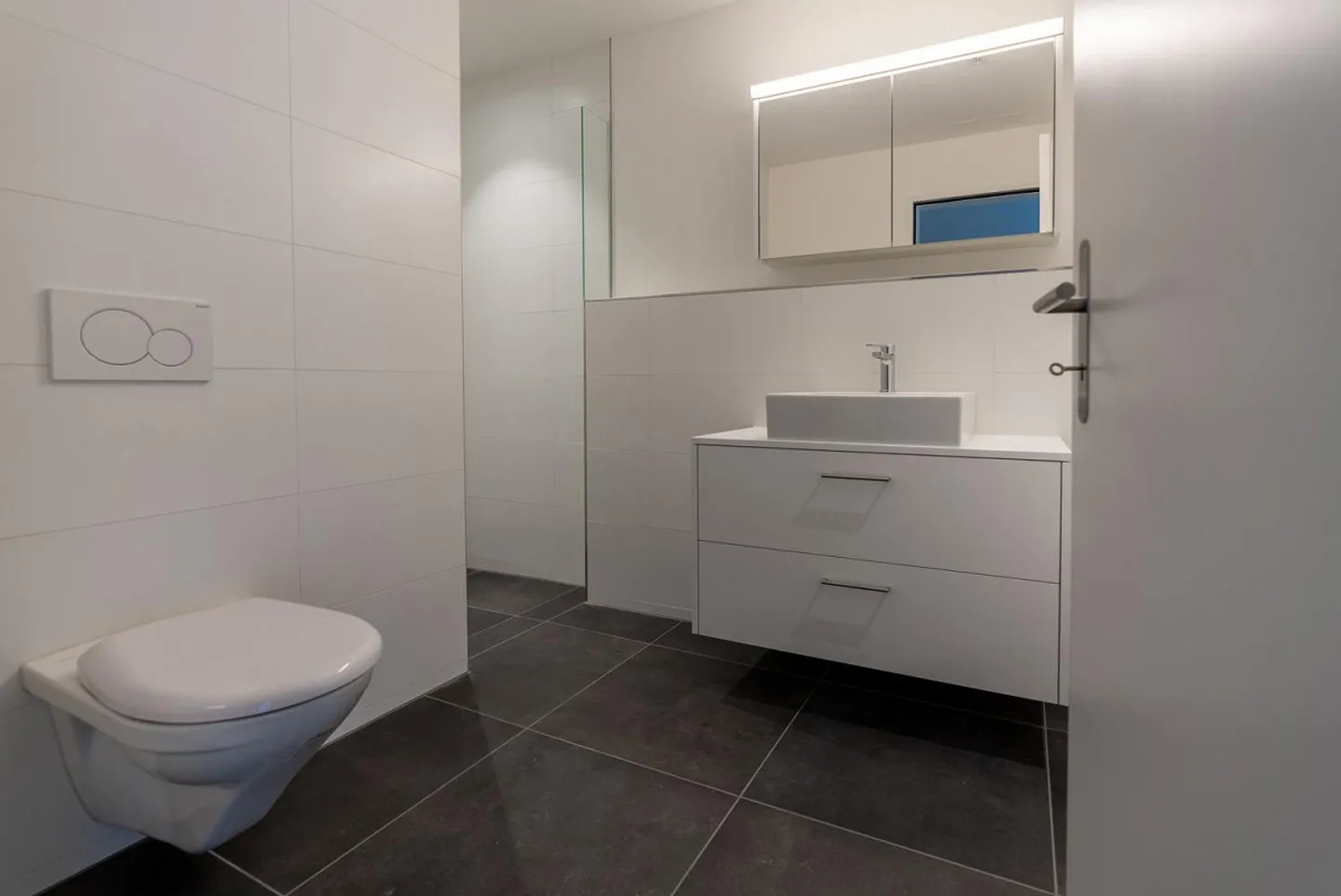 Moderne 3.5-Zimmerwohnung in der Natur - Foto 3 von 7