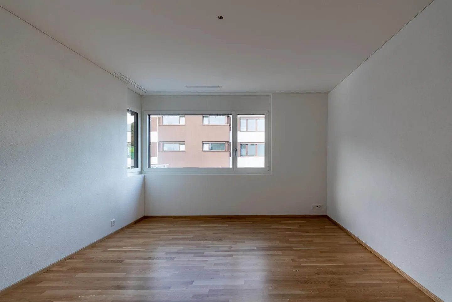 Moderne 3.5-Zimmerwohnung in der Natur - Foto 5 von 7