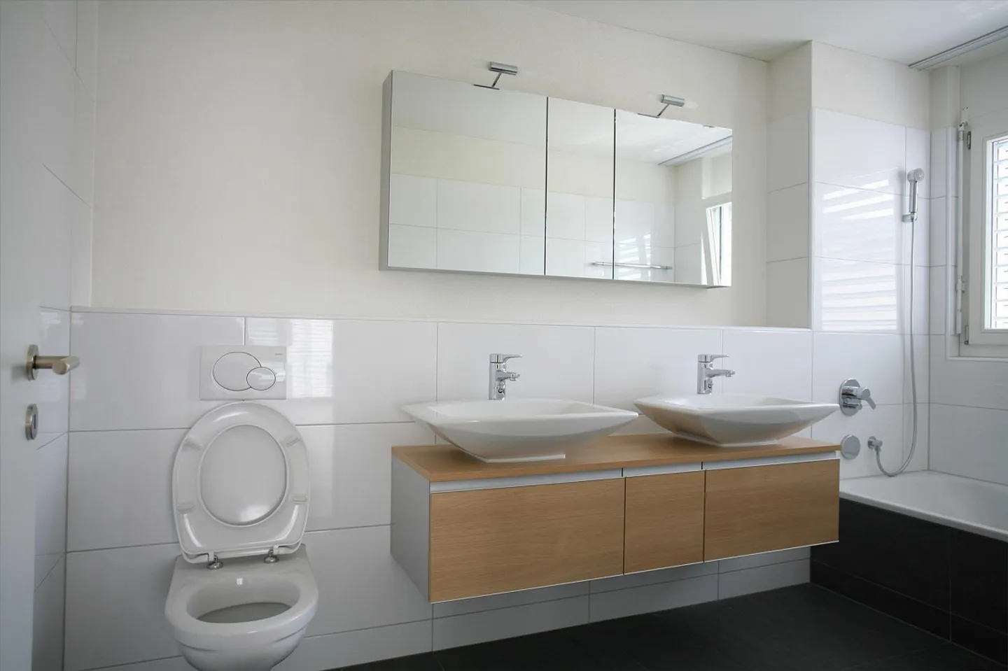 Vie sophistiquée et flexible dans un emplacement recherché ! - Photo 4 sur 7