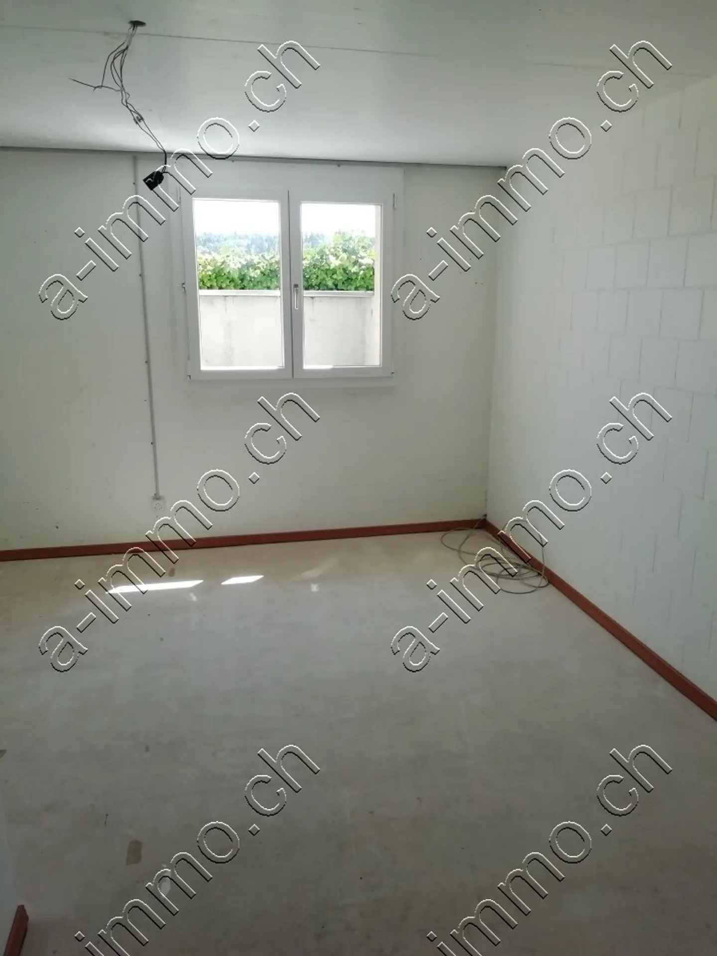 2 x Salles de bricolage avec WC et fenêtres à louer - Photo 1 sur 7
