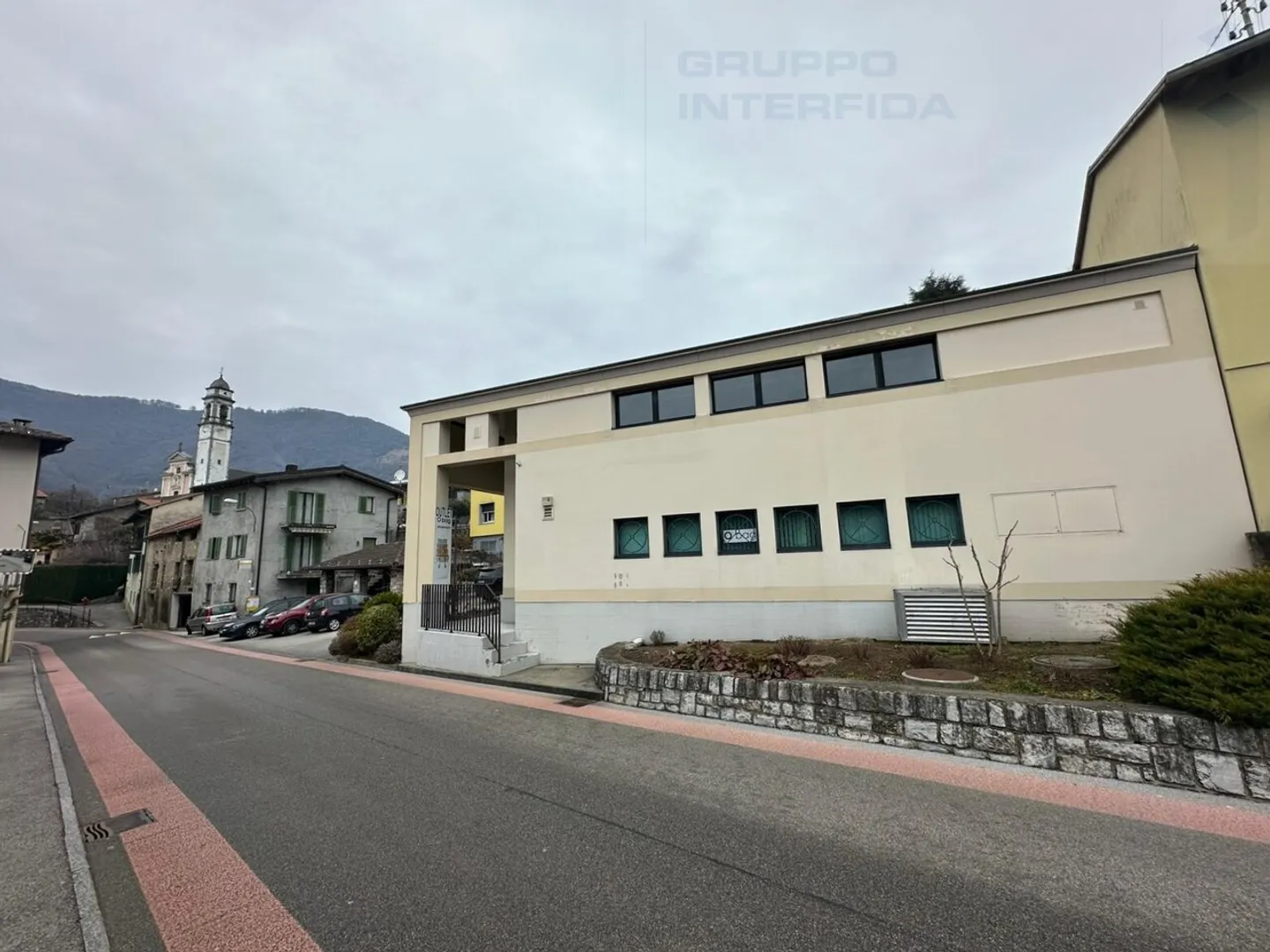 COMMERCIAL BUILDING FOR INCOME INVESTMENT - Photo 3 of 8