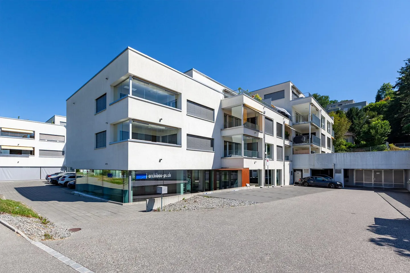 Appartamento accogliente di 4,5 stanze con balcone - Foto 1 di 10