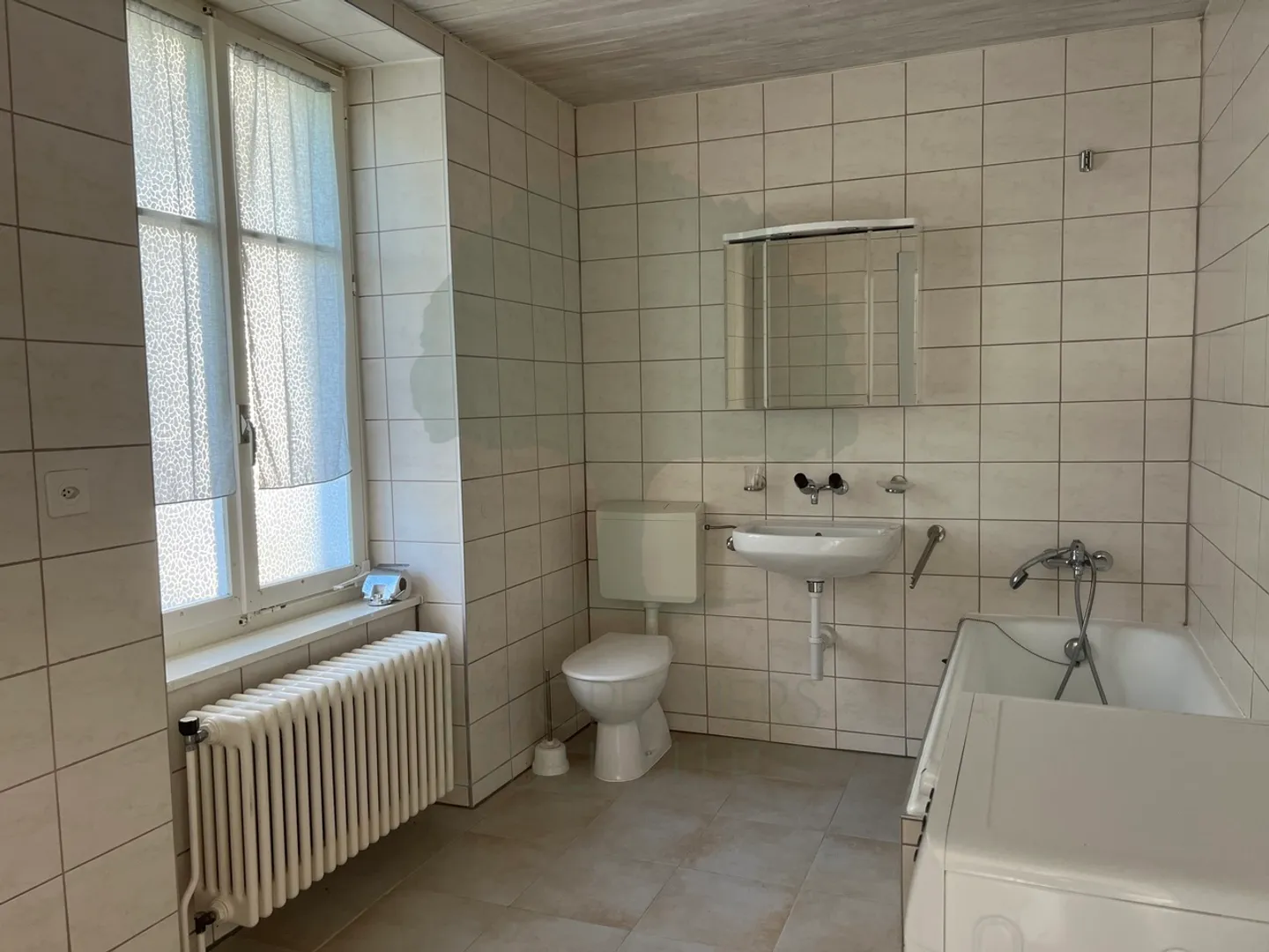 Casa singola in affitto - Foto 4 di 12
