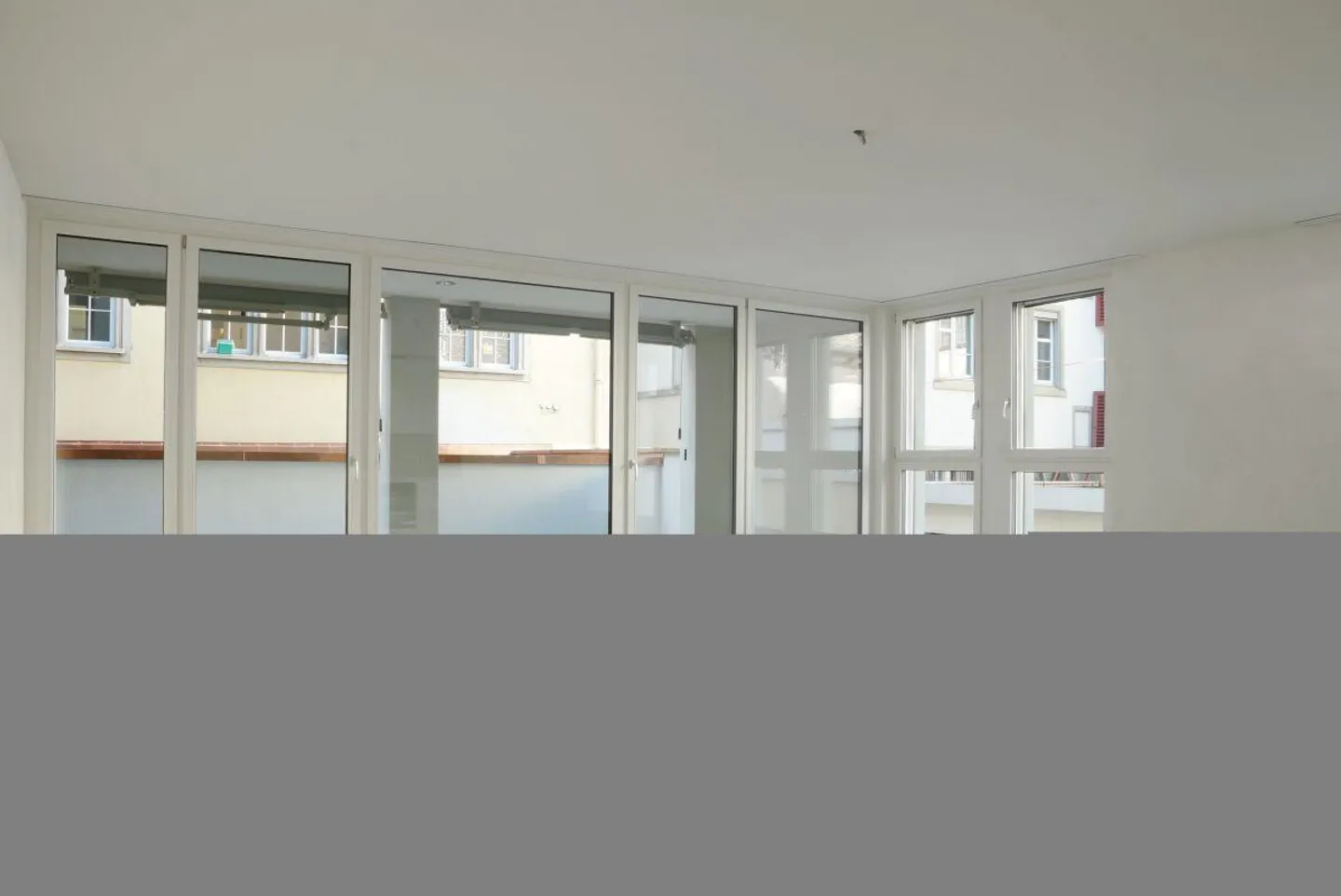 Extraordinary Old Town Apartment with Terrace - Photo 2 of 6