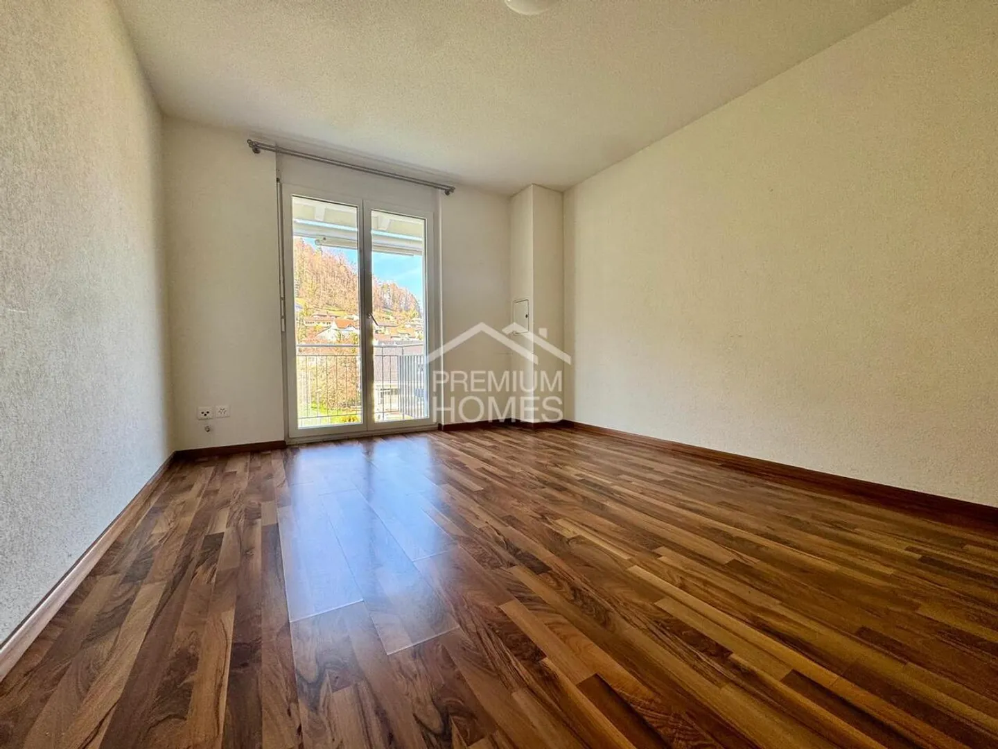 Charmantes Familienhaus mit Garten - Foto 8 von 9