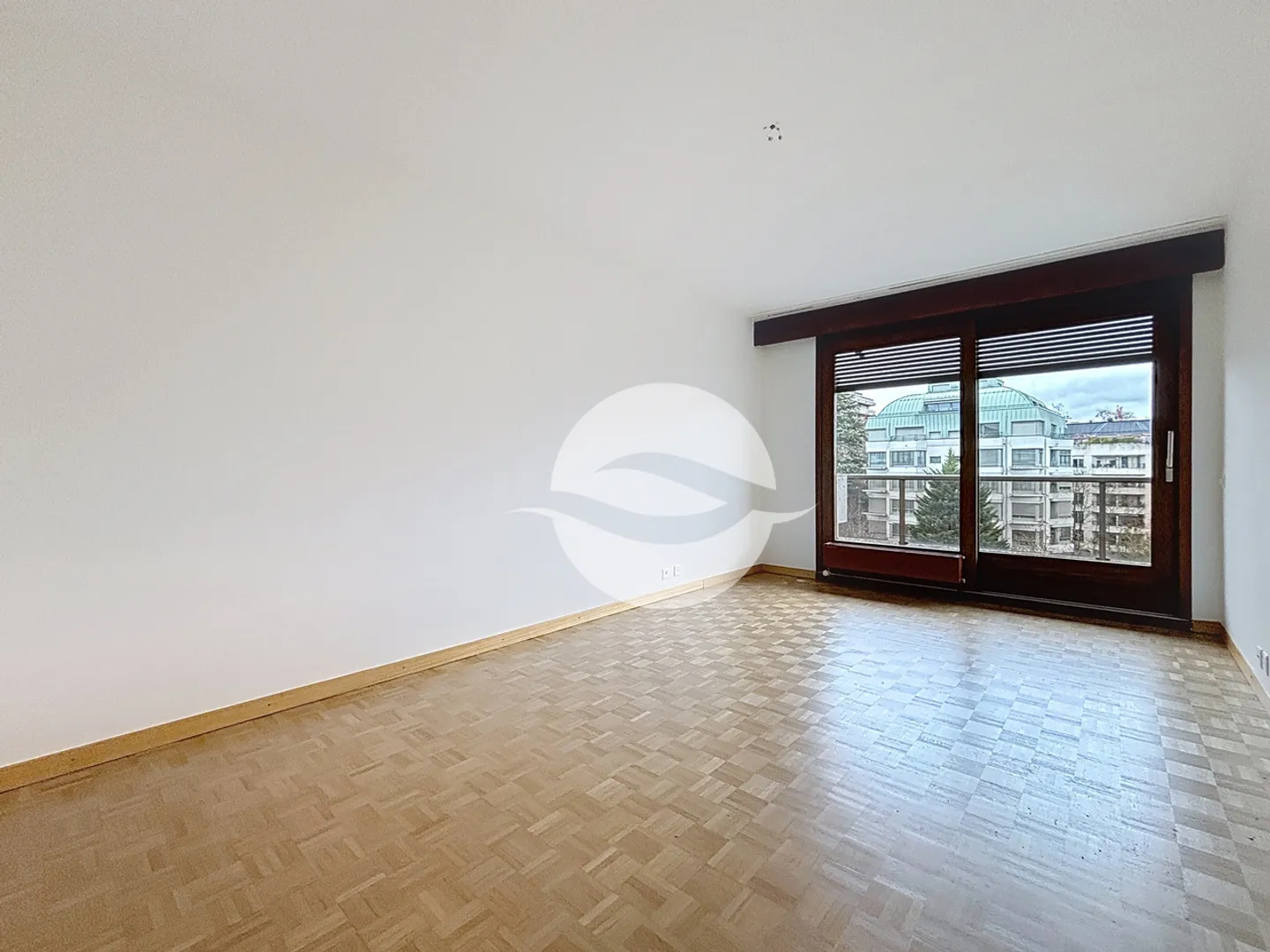 Appartamento 6 stanze fiorito e magnifico vicino a Ecolint - Foto 7 di 13