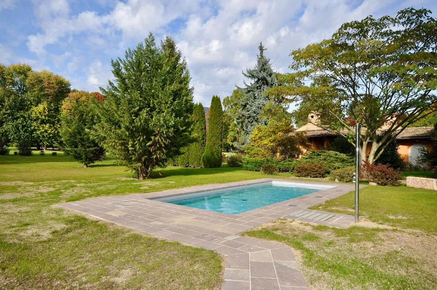 Villa in the Green between Lake Lugano and the Golf Course - Photo 6 of 7