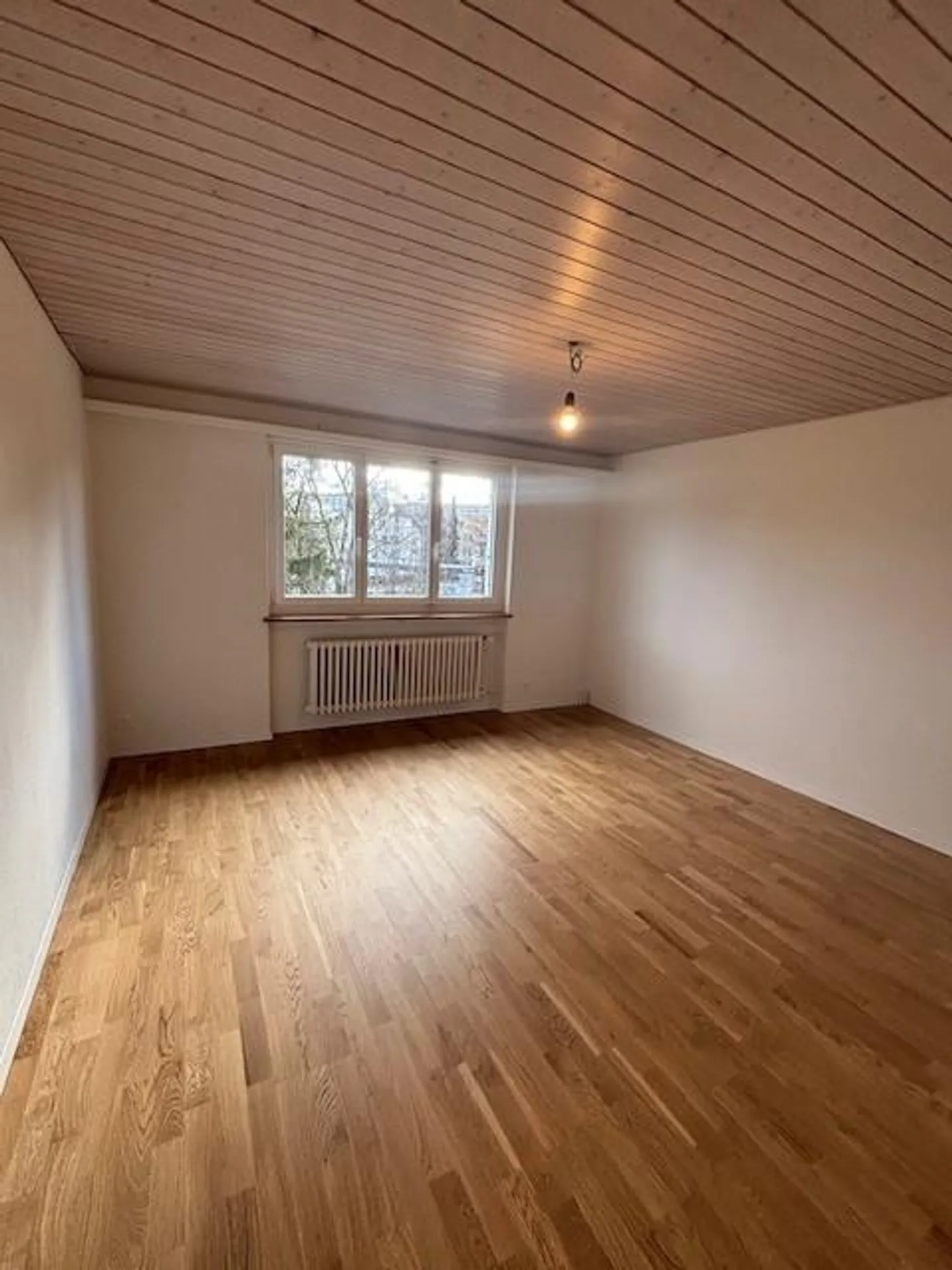 Neu sanierte Dachwohnung - Foto 5 von 9