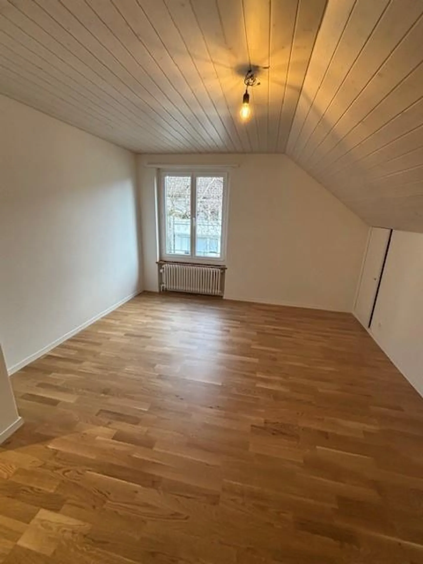Neu sanierte Dachwohnung - Foto 7 von 9