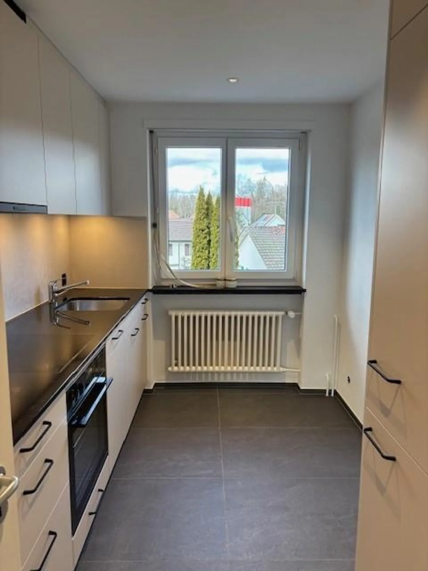 Neu sanierte Dachwohnung - Foto 1 von 9