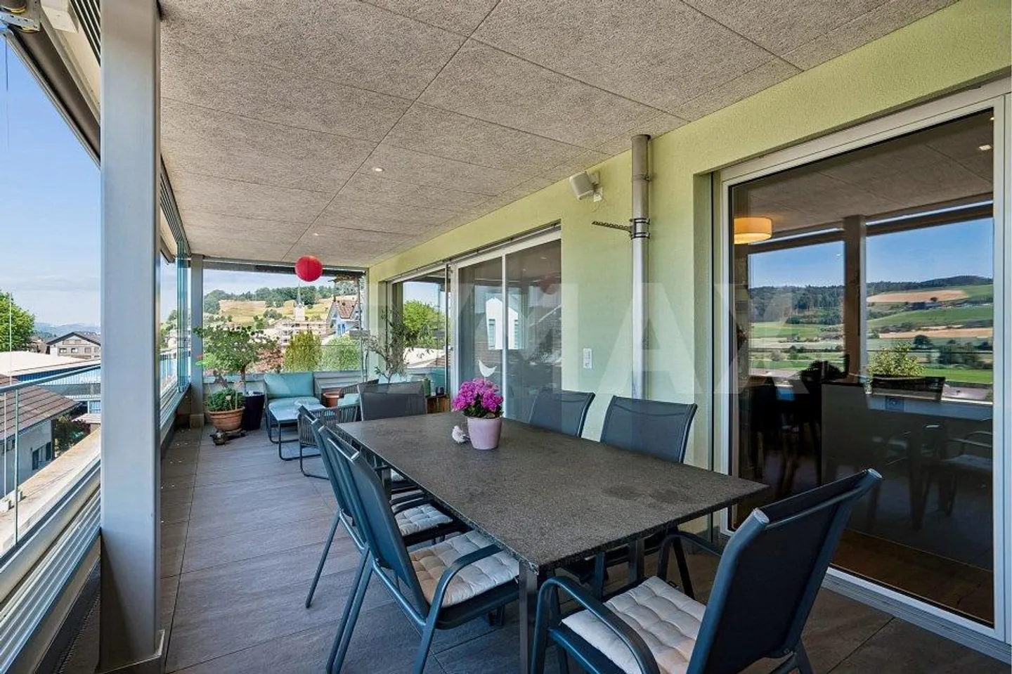 Appartamento moderno di 4½ stanze con vista mozzafiato - Foto 4 di 13