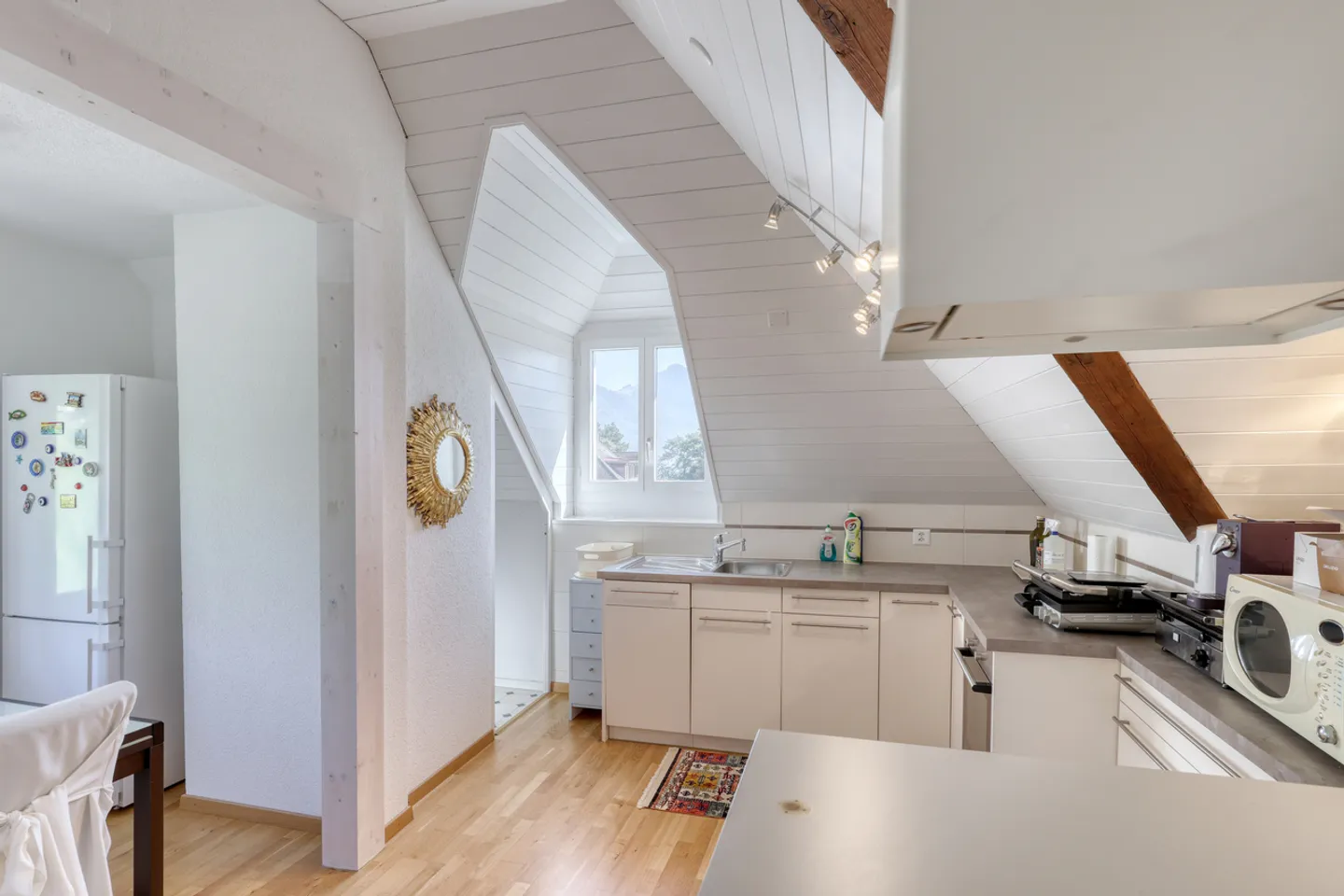 Charmantes Mehrfamilienhaus - Foto 3 von 10