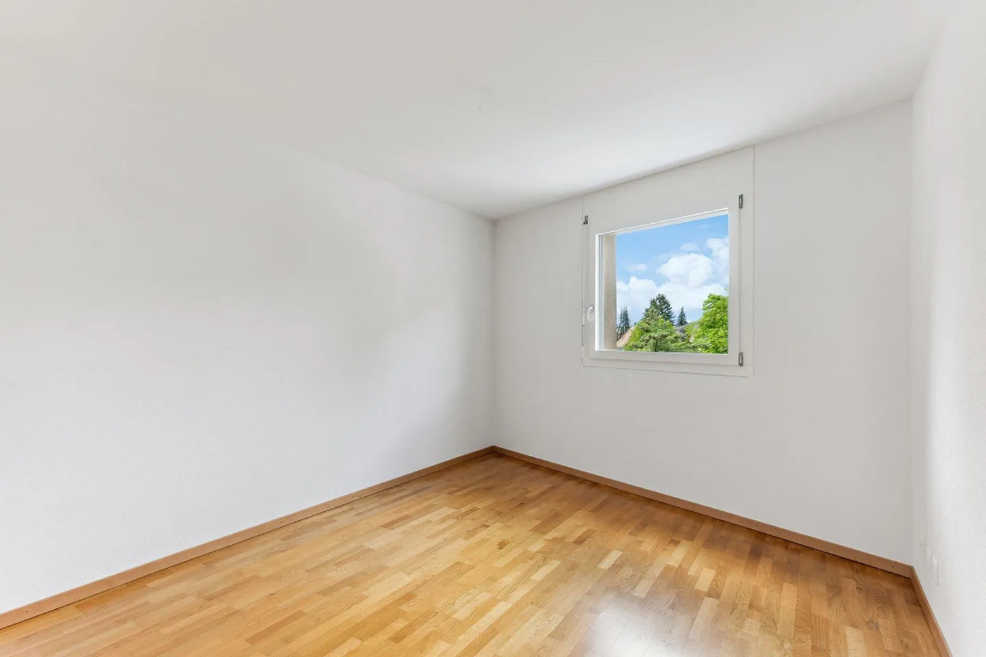 Appartement Moderne Proche Commodités - Photo 7 sur 9